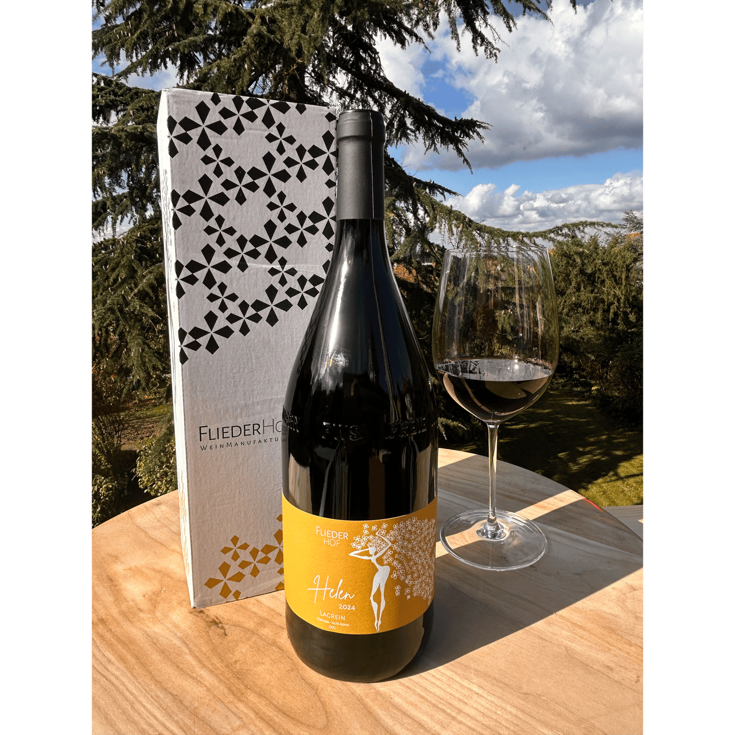 Fliederhof_Lagrein_Helen_Magnum_in-Geschenkbox