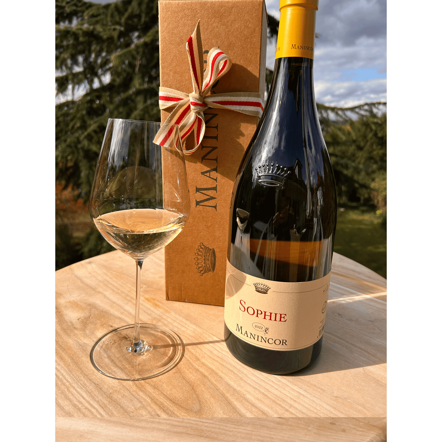 Geschenkbox Manincor Sophie Magnum - Bio-Chardonnay aus Südtirol