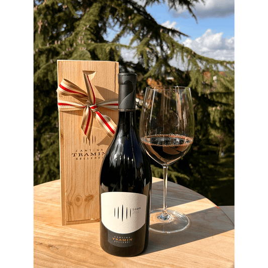 Tramin "Loam" in der Holzkiste