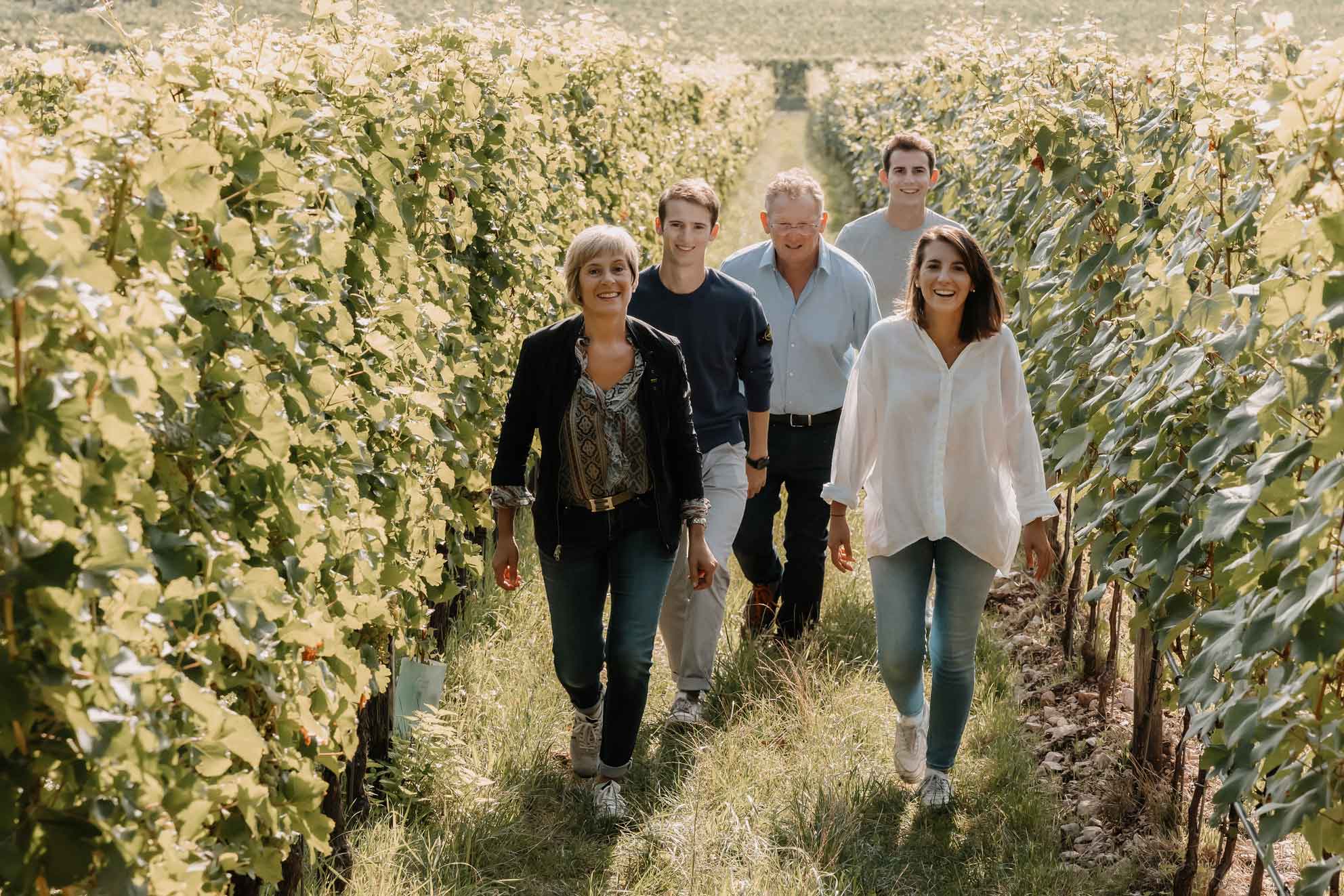 Weingut Ignaz Niedrist in Girlan Südtirol_Familie Niedrist im Weinberg