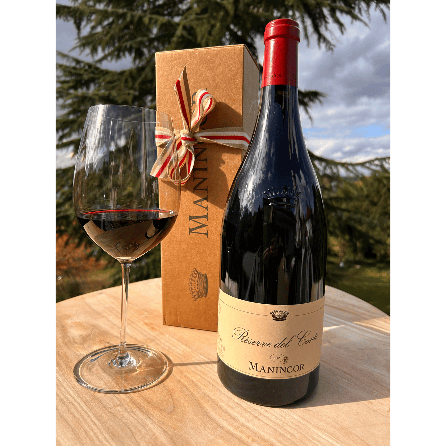 Geschenkbox Manincor Il Conte Magnum - Bio-Rotwein aus Südtirol